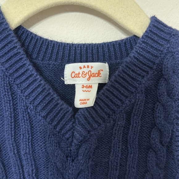 Cat & Jack | Navy Blue Cable Knit Sweater Vest | Size 3-6 Months - Picture 3 of 6
